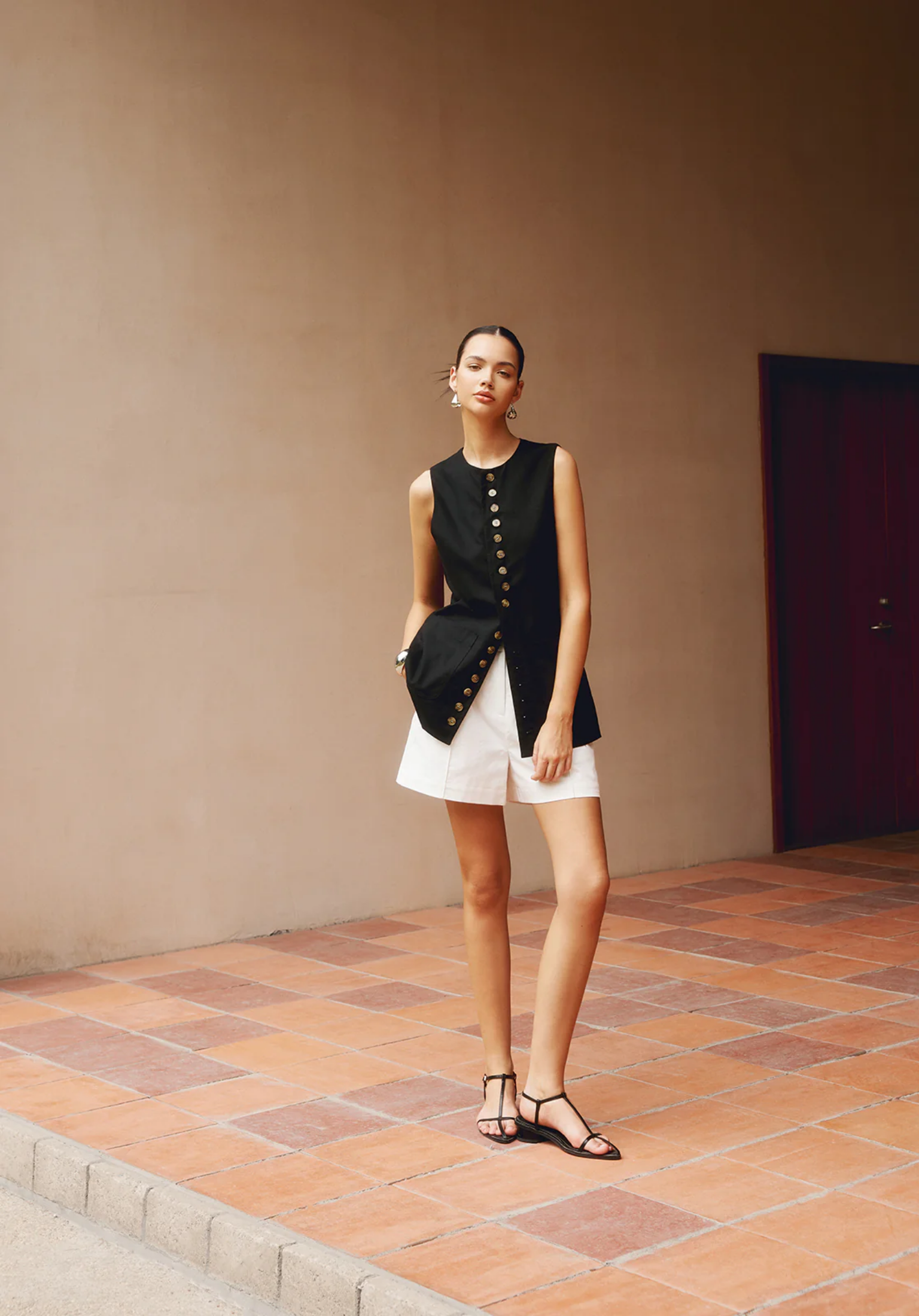 Linen Buttoned Vest®